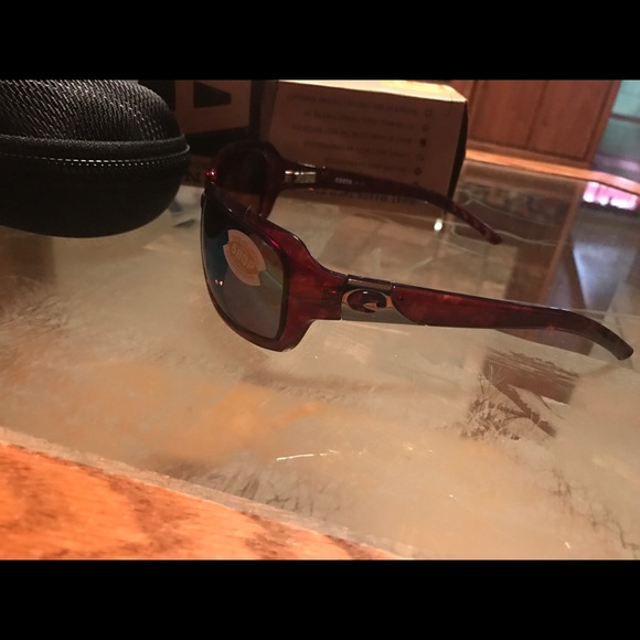 Costa - Picture 2 of 3